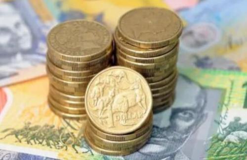 活期年利率怎么算利息?活期利息是按月计算的吗